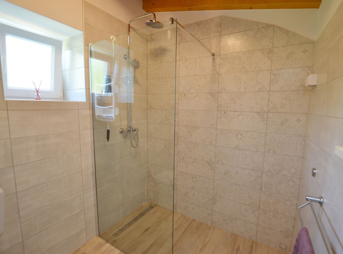 Bathroom 3, Lush and Sweet Escape Apartments, Rovinj
