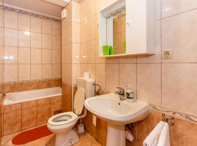 Bathroom, Comfortable and Sunny Krk Apartment, Krk