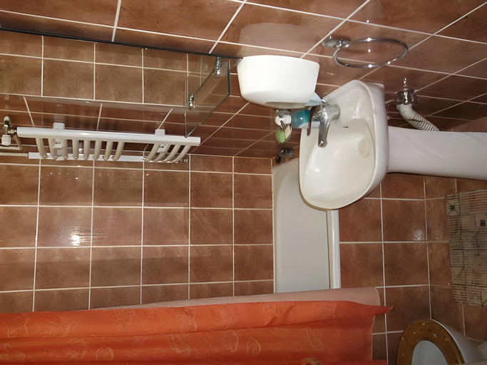 Bathroom 4, Hostel Sova, Novi Sad