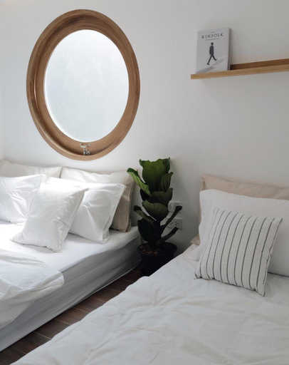 Bedroom 13