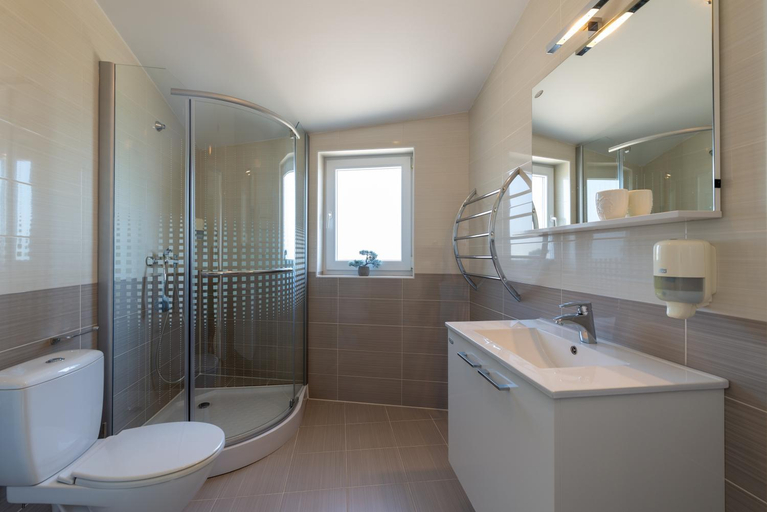 Bathroom 2, Apartments Barba, Jasenice