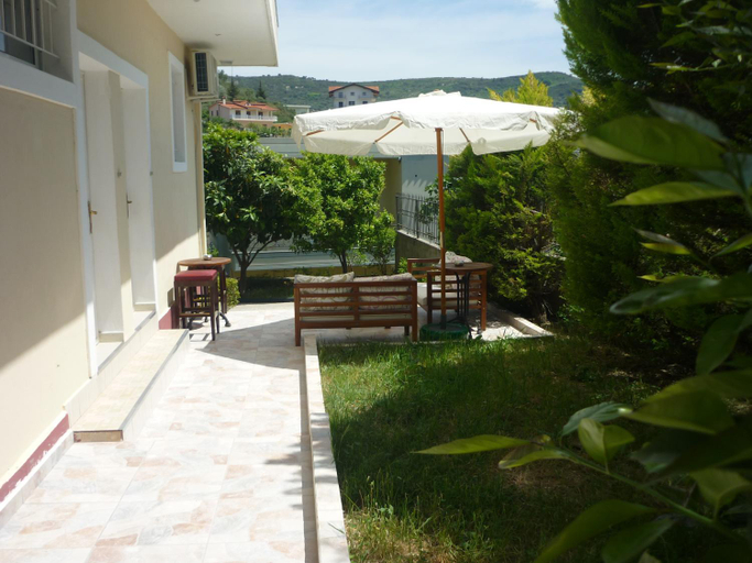 Others 5, Villa Basilika, Vlorës