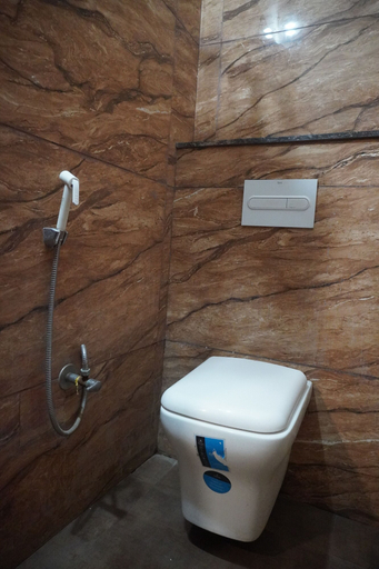 Bathroom, Shreenath Hotel, Indore