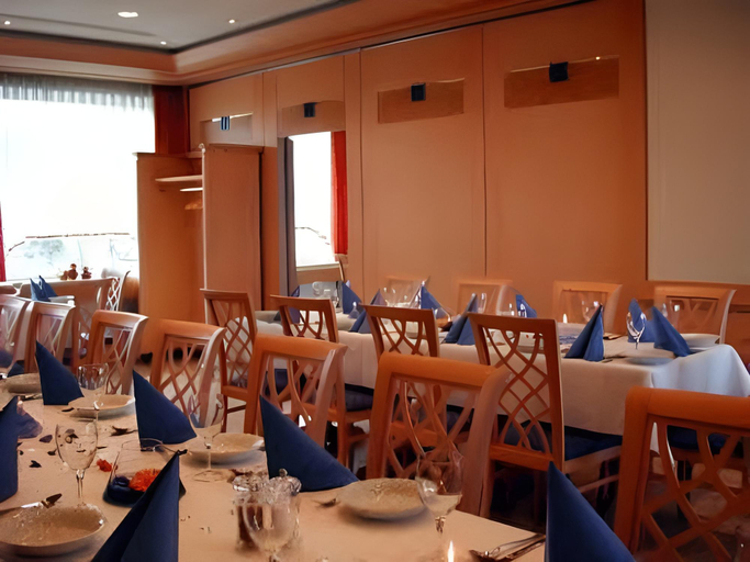 Others 5, Hotel Restaurant Kerzenstuble, Böblingen