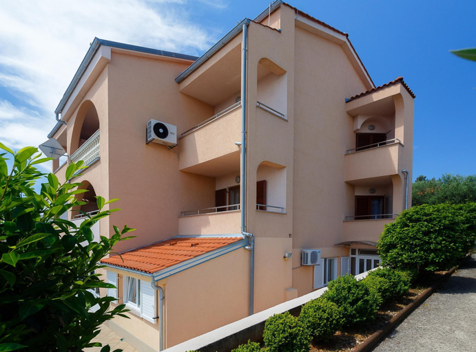 Exterior & Views, Comfortable and Sunny Krk Apartment, Krk