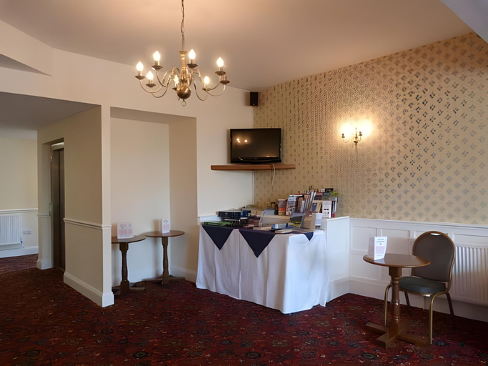 Others 4, George IV Hotel, Gwynedd