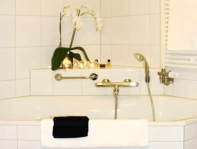 Bathroom 2, Herikerberg, Hof van Twente
