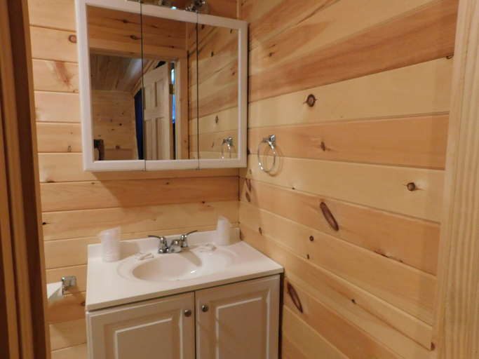 Bathroom 2, Olympian Resort Motel, Warren