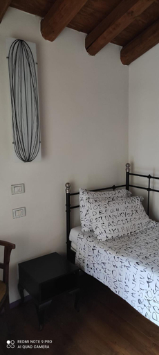 Bedroom 15