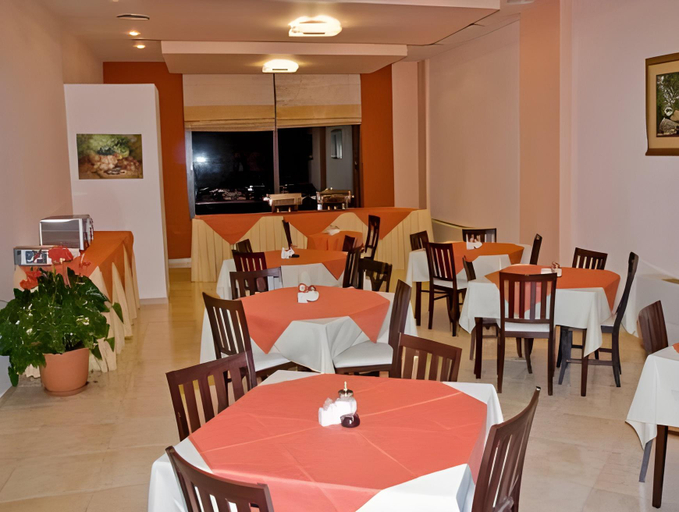 Food & Drinks, Ahilion, West Greece