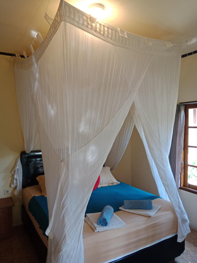 Bedroom 2, Arnel Bungalows, Lombok