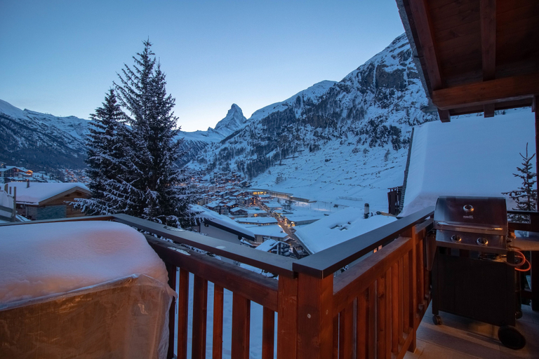 Others 5, Chalet A la Casa, Visp