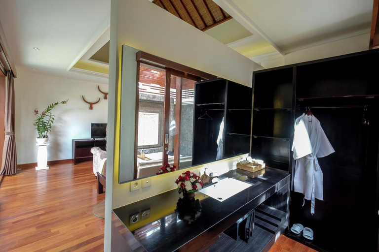 Bathroom 7