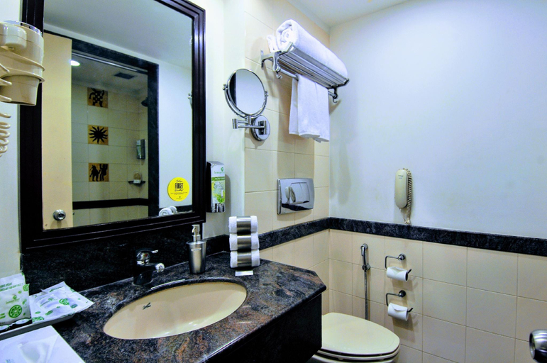 Bathroom 11