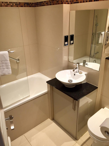 Bathroom 3, Beaufort House - Knightsbridge, London