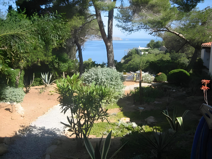 Others 3, Hostal Cala Moli, Baleares
