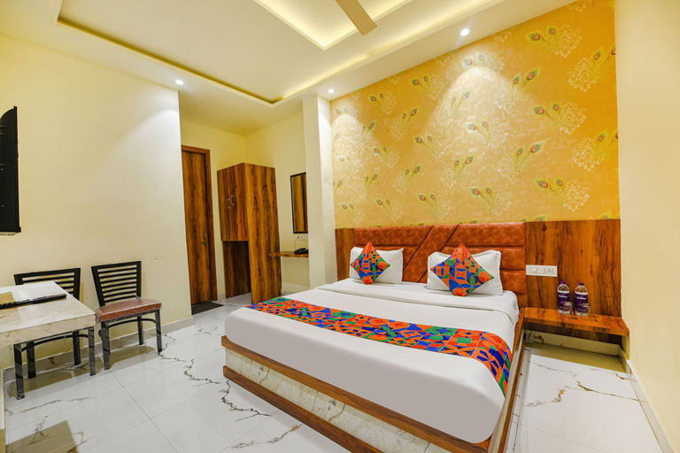 Bedroom 1, Fabhotel Dm Residency, Amritsar