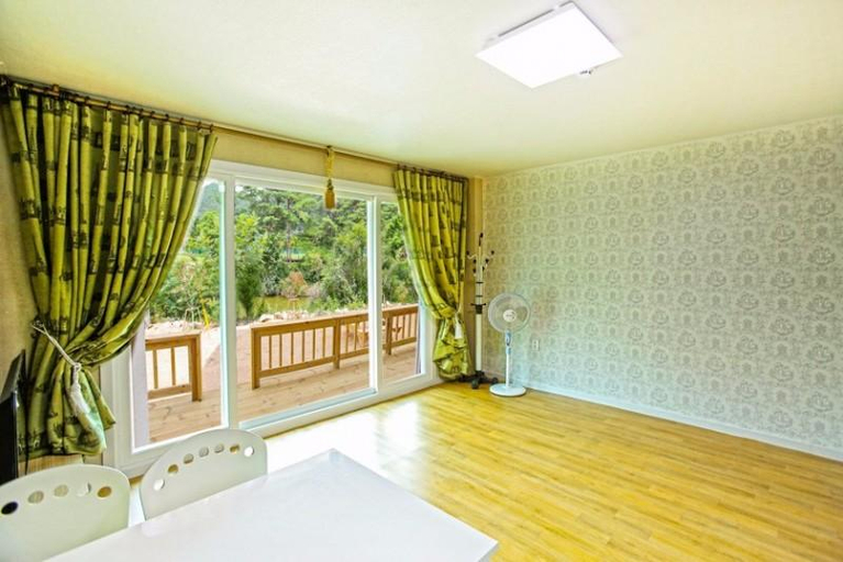 Bedroom, Sangju Songnisan Munjangdae Pension, Mungyeong