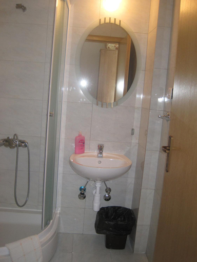 Bathroom 3, Sobe Ivan-Popic, Herzegovina-Neretva