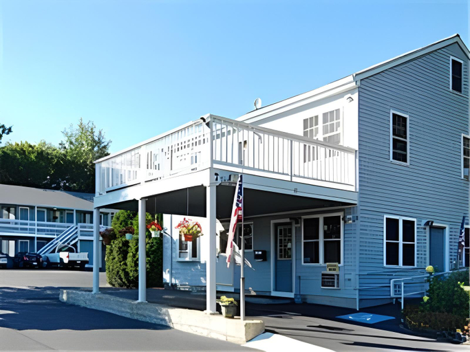 Others 4, Atlantic Motel, Plymouth