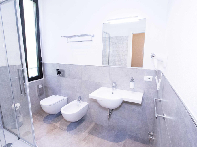 Bathroom 6