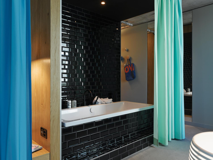 Bathroom 8