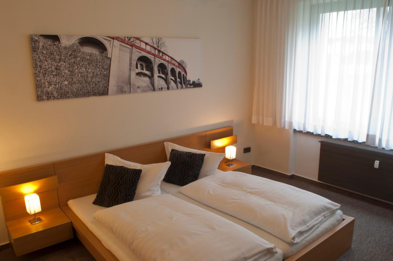 Bedroom 21