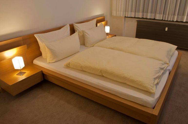 Bedroom 24