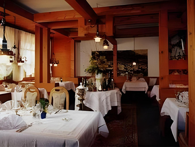Food & Drinks 4, Hotel-Restaurant Bellevue, Imboden