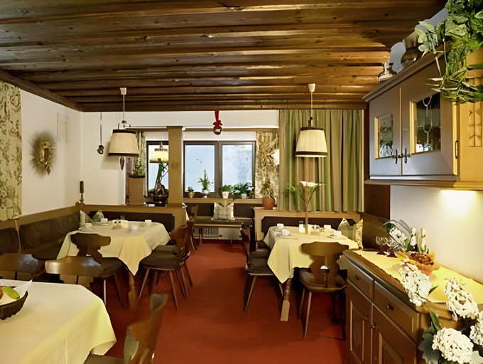 Food & Drinks 4, Haus Bergkristall, Landeck