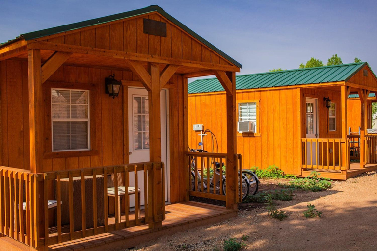 Exterior 3