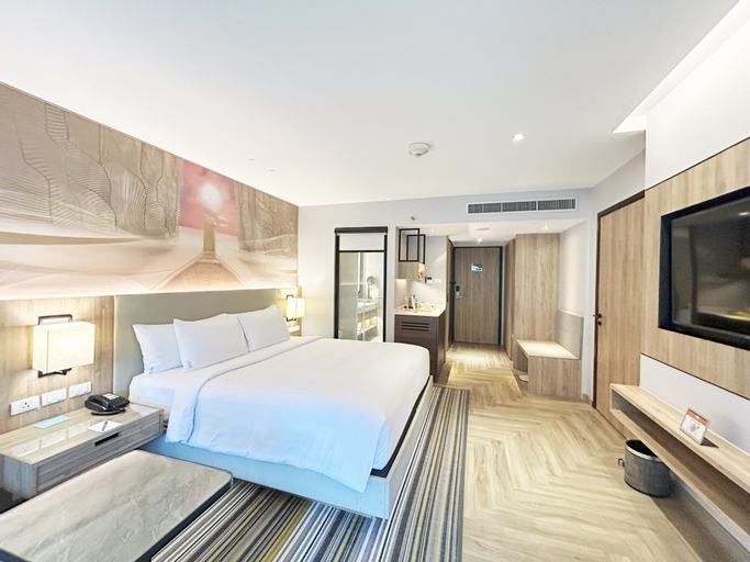 Bedroom 28