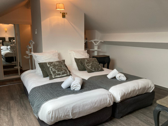 Bedroom 5