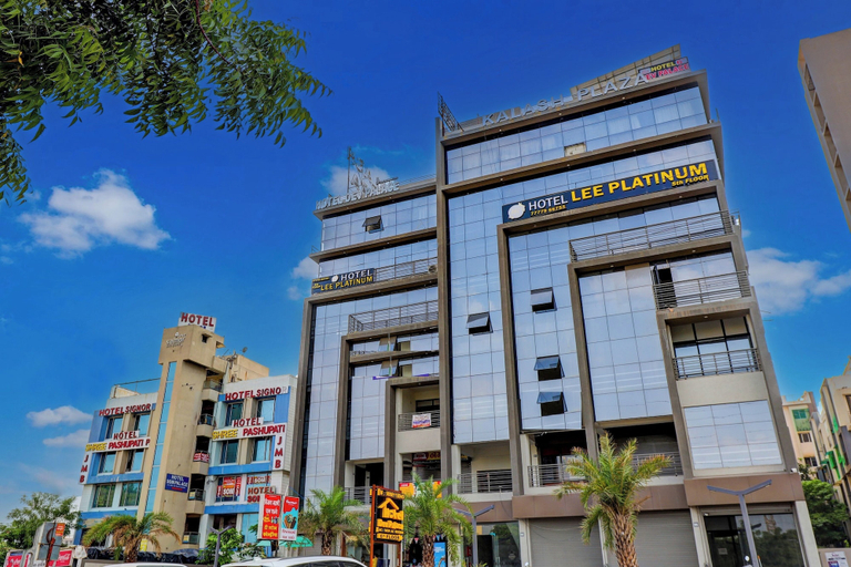 Exterior & Views 2, Hotel Lee Platinum, Ahmadabad