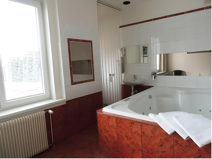 Bathroom 3, Penzion Pohoda Beroun, Beroun