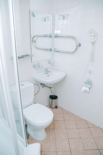 Bathroom 3, Kupfernams, Ventspils