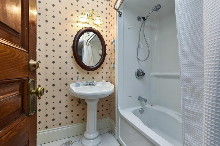 Bathroom 9