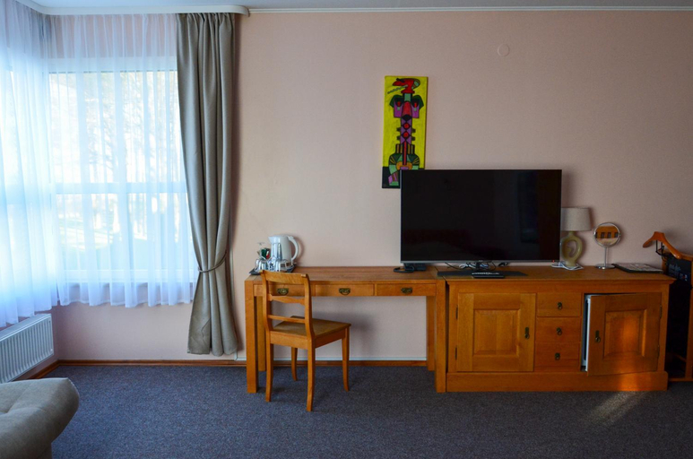 Others 5, Viesbutis Ventaine, Šilutės