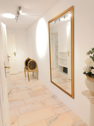 Bathroom 2, F10 APARTMENTS Roth, Neu-Ulm