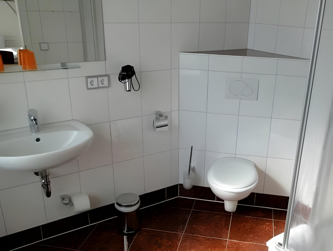 Bathroom 3, Pension an der Porzellan-Manufaktur, Meißen