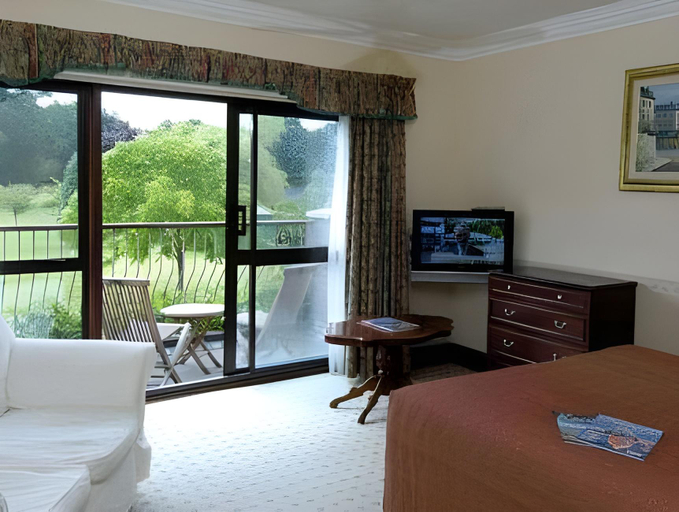 Bedroom 2, Springfield Country Hotel, Leisure Club & Spa, Dorset