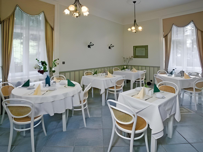 Food & Drinks, Sant Georg Garni, Cheb