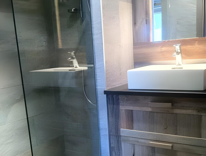Bathroom 2, Chalets Collection Greniers D'Alpages - Les Chalets Secrets, Pyrénées-Orientales