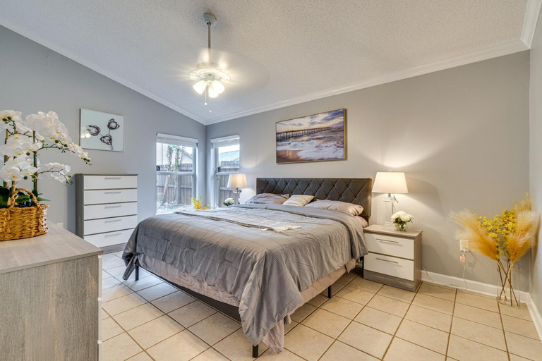 Bedroom 2, Lovely Florida Retreat w/ Lanai: 5 Mi to Riverwalk, Seminole