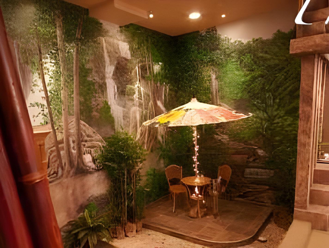 Others 5, Destinations Inn Theme Rooms, Bonneville