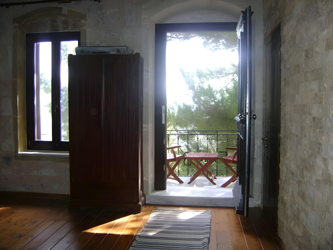 Others 5, Villa Daskalogianni, Crete