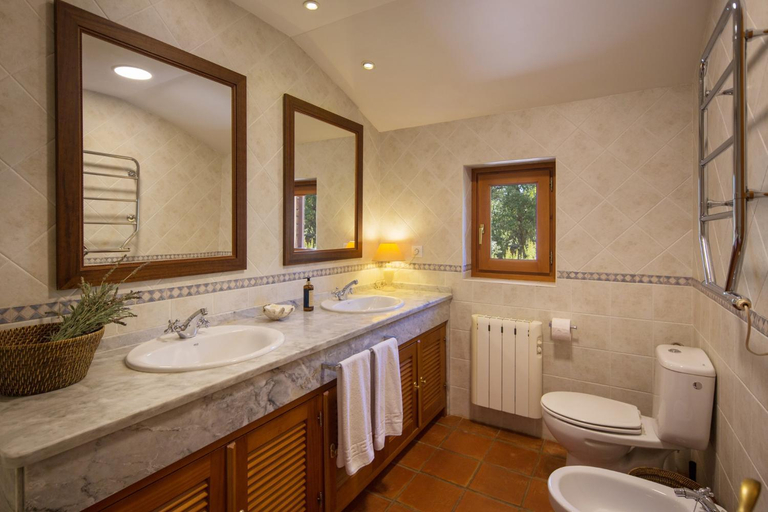 Bathroom 4, Finca La Fronda, Huelva
