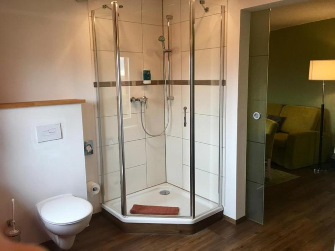 Bathroom 4, Marchenhotel, Vorpommern-Rügen