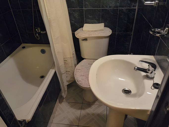 Bathroom 3, Hostal Desert, El Loa