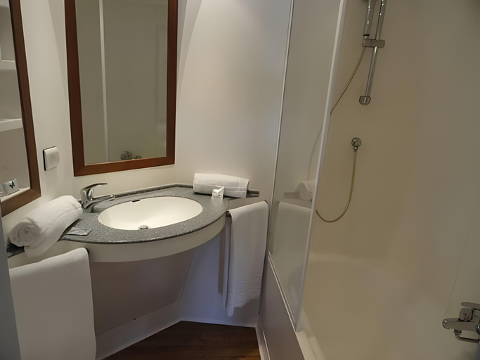 Bathroom 4, Villa Mariale by Popinns, Hautes-Pyrénées